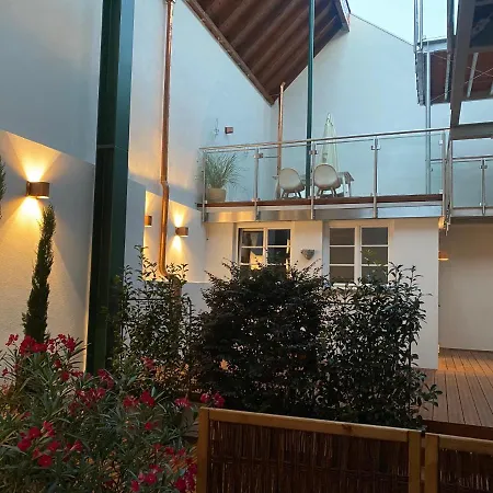 Schiefe Haus - 